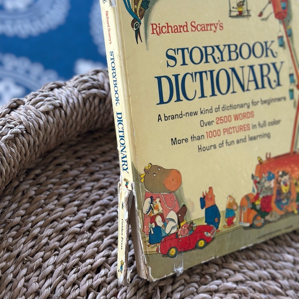 Richard Scarrys Storybook Dictionary for Kids - Picture 2 of 13